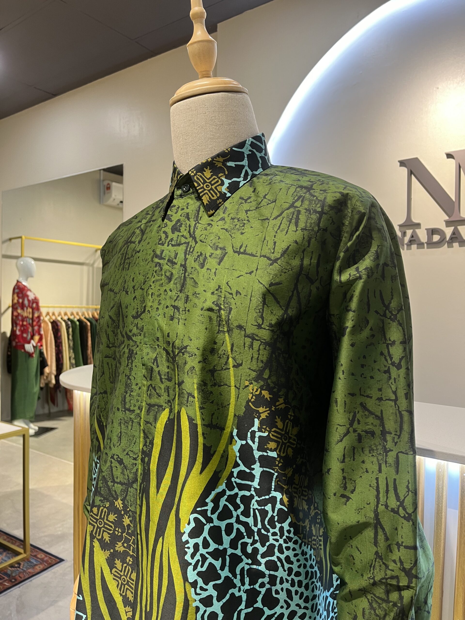 Men's batik shirt - Nada Mizz Collection