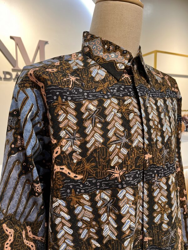 Men's Batik Shirt - Image 3