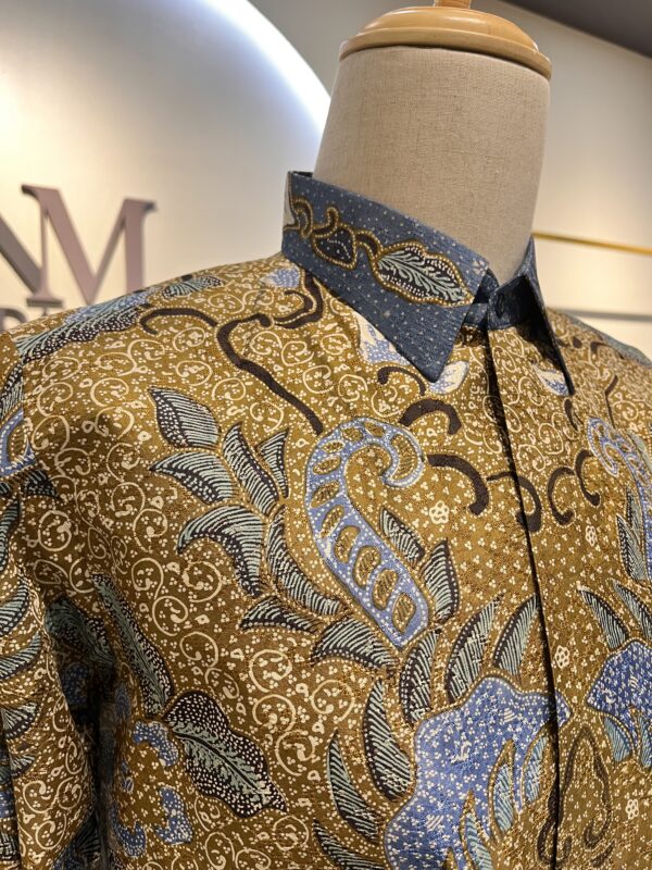 Men's Batik Shirt - Image 2