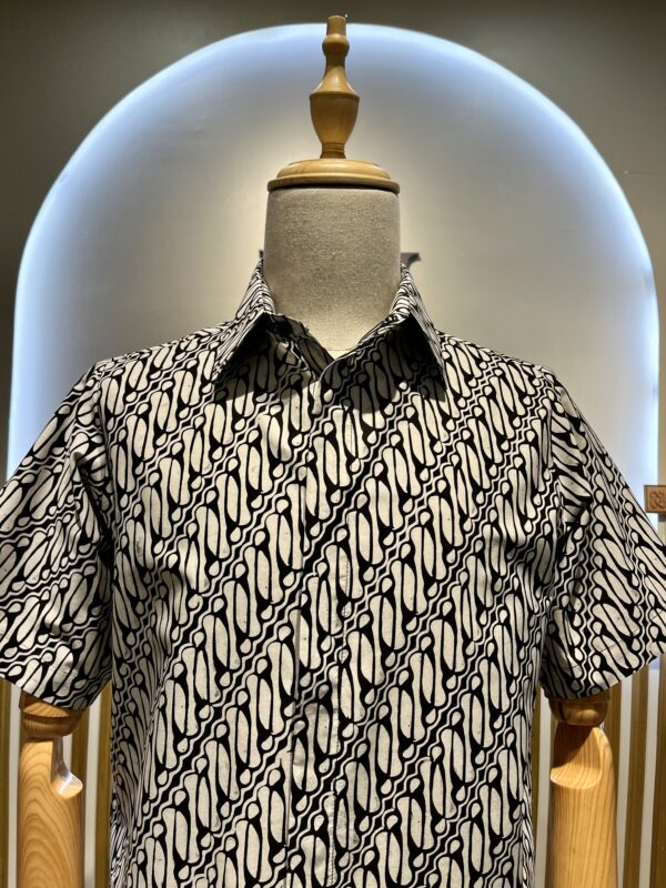 Men's Batik Shirt - Image 3
